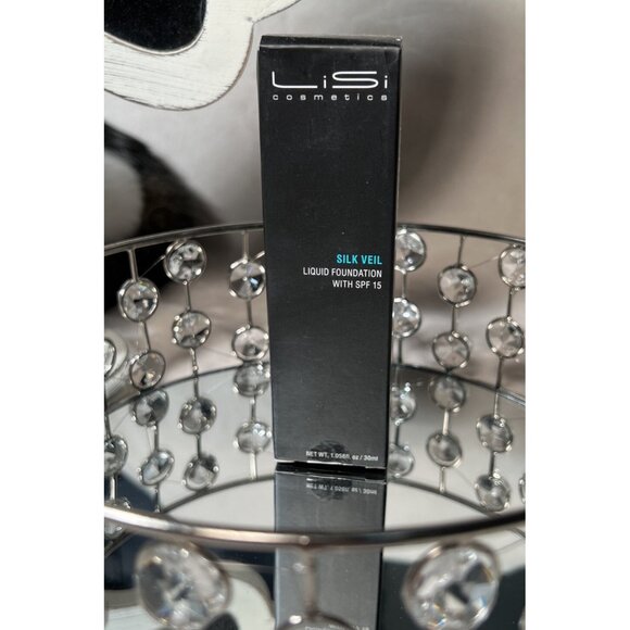 LiSi High-End Silk Veil Liquid Foundation  #105 With SPF 15 Makeup - Picture 2 of 9